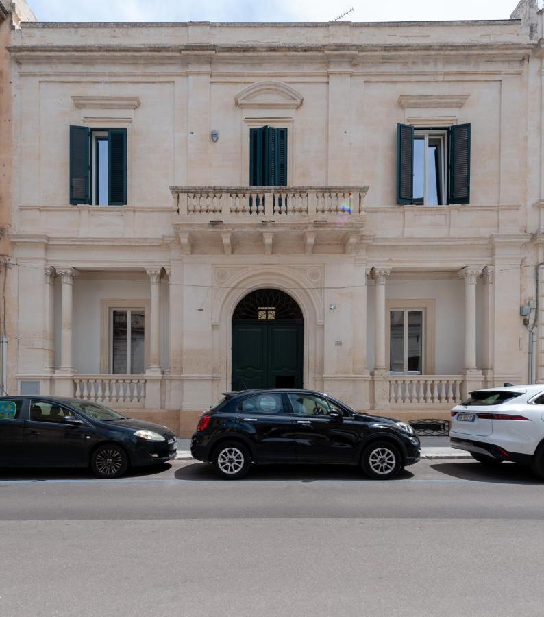 Apartamento Carlo V - Con Piscina E Giardino Privati Lecce Exterior foto