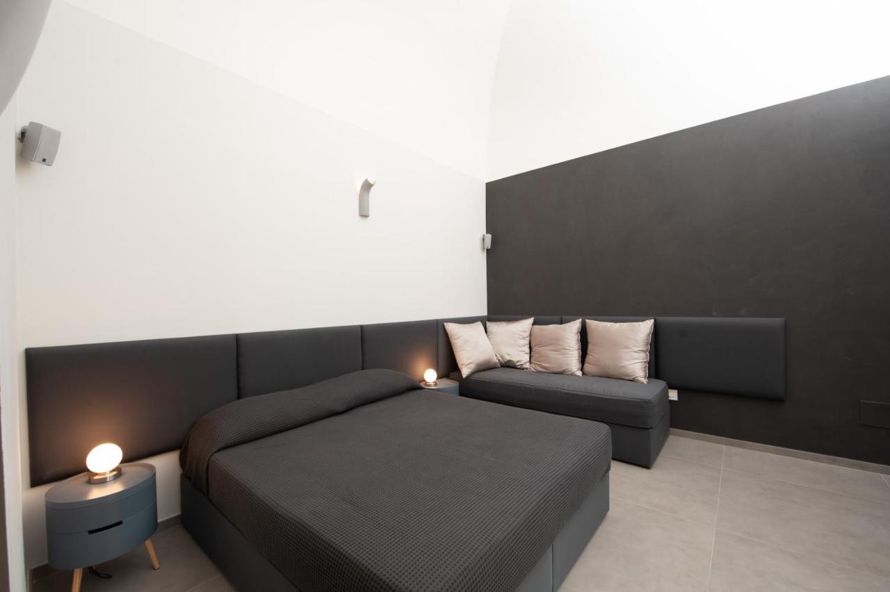 Apartamento Carlo V - Con Piscina E Giardino Privati Lecce Exterior foto